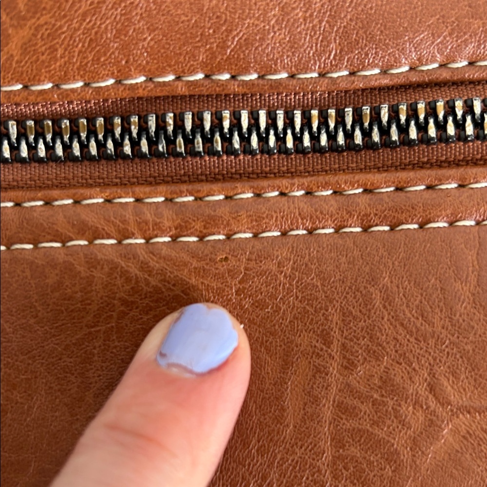 Børn Brown Adjustable Crossbody Bag with Front Pocket - Picture 12 of 16